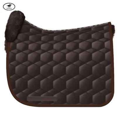 Mattes - Lammfell Schabracke Steppstoff Glanz -- CALEVO.com Shop