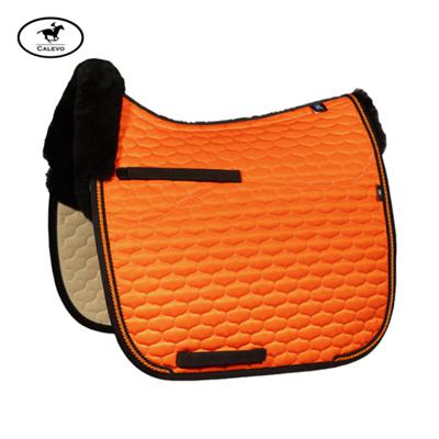 Mattes - Schabracke mit Lammfell GLANZ - SOMMER 2026 -- CALEVO.com Shop