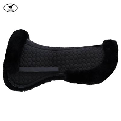 Mattes - PM Lammfell Sattelkissen m.Fellrand -- CALEVO.com Shop