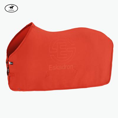 Eskadron - Abschwitzdecke FLEECE STAMP - DYNAMIC 2025 -- CALEVO.com Shop