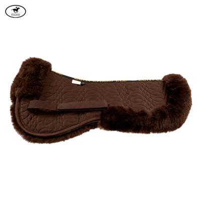 Lammfell Sattelkissen mit Fellrand vorne+hinten -- CALEVO.com Shop